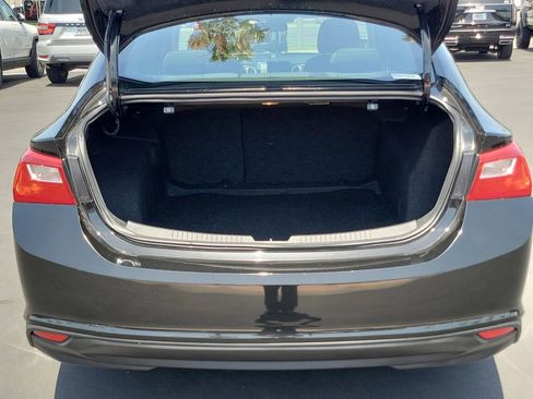 Used 2023 Chevrolet Malibu LT FWD image 26