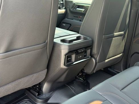 New 2026 GMC Sierra 1500 AT4 w/ AT4 Premium Package AWD/4WD image 23