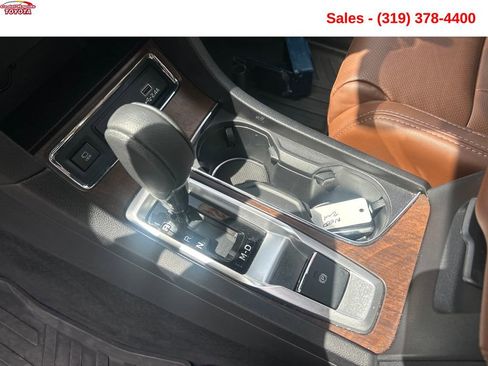 Used 2024 Subaru Ascent Touring w/ Popular Package #2 AWD/4WD image 22