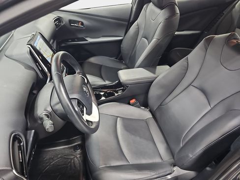 Used 2018 Toyota Prius Prime Advanced FWD image 17