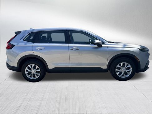 Used 2023 Honda CR-V LX image 5