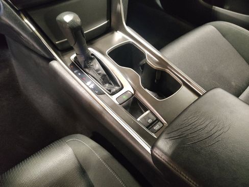 Used 2018 Honda Accord LX image 26