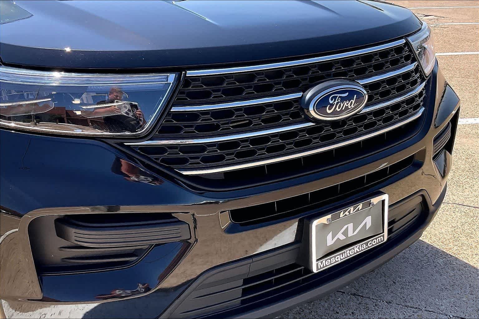 Used 2023 Ford Explorer XLT RWD image 31