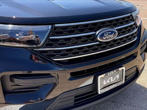 Used 2023 Ford Explorer XLT RWD image 31