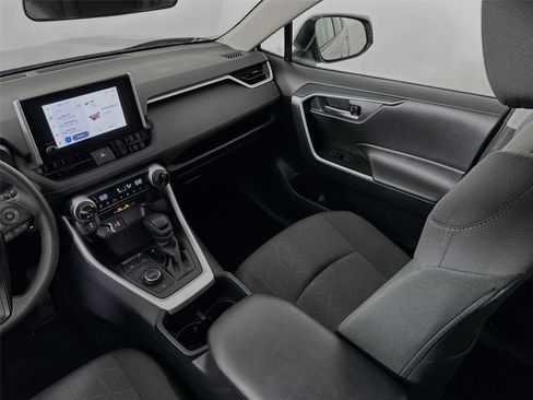 Certified 2025 Toyota RAV4 XLE image 29