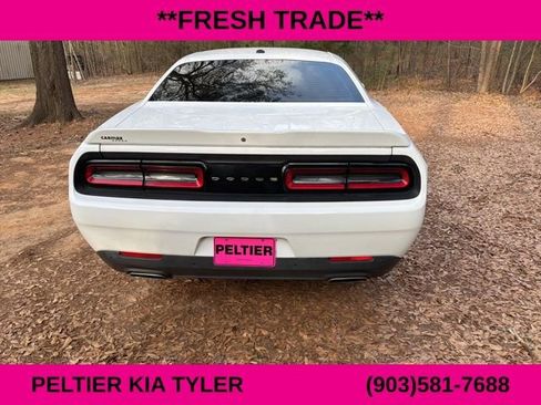 Used 2021 Dodge Challenger SXT w/ Driver Convenience Group image 10