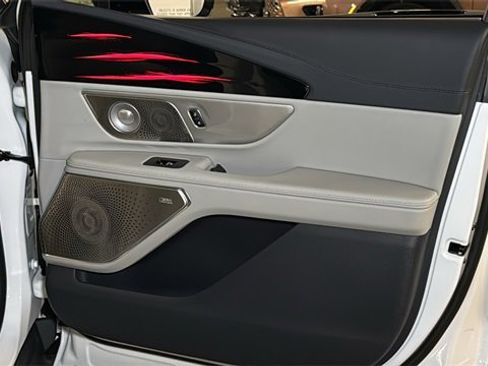 New 2026 Lincoln Nautilus Reserve image 9