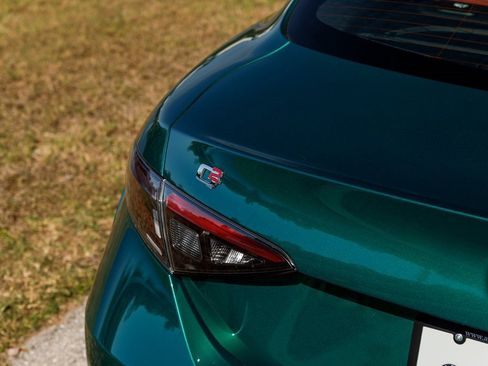 New 2025 Alfa Romeo Giulia w/ Veloce Package Rwd image 11