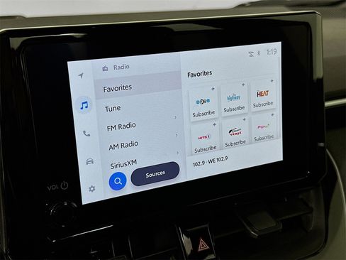 Certified 2025 Toyota Corolla SE image 15