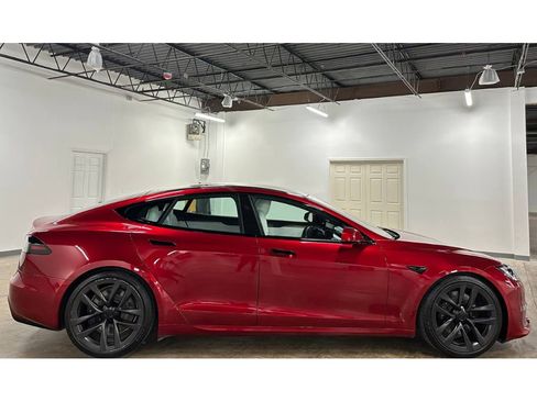 Used 2024 Tesla Model S AWD/4WD image 9