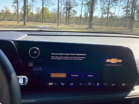 New 2026 Chevrolet Traverse LT w/ Midnight/Sport Edition FWD image 22