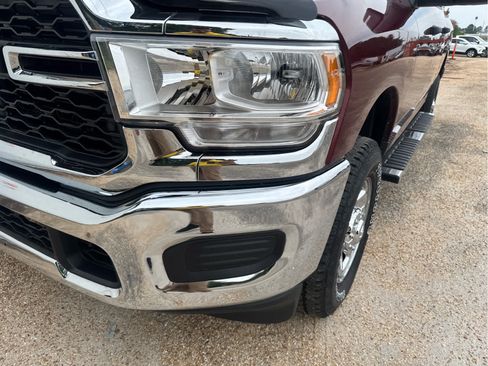 Used 2024 RAM 2500 Tradesman w/ Chrome Appearance Group AWD/4WD image 10