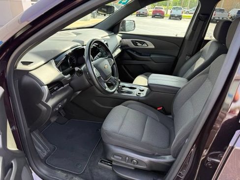 Used 2023 Chevrolet Traverse LT w/ LPO, Floor Liner Package AWD/4WD image 7