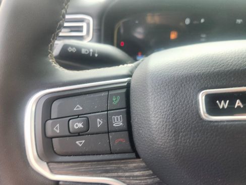 Used 2024 Jeep Wagoneer Series II w/ Flexible Seating Group image 15