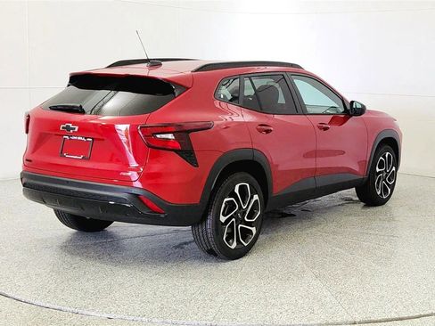 New 2026 Chevrolet Trax RS w/ Driver Confidence Package FWD image 7