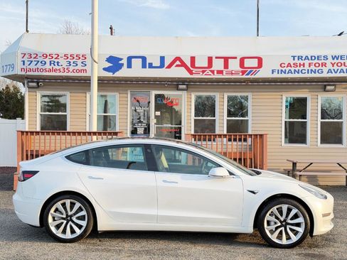 Used 2019 Tesla Model 3 Performance image 3