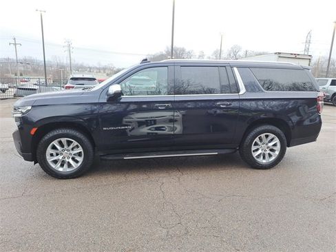 Used 2024 Chevrolet Suburban Premier image 2