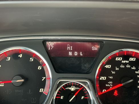 Used 2014 GMC Acadia SLE FWD image 22