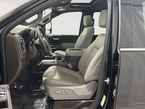 Used 2022 Chevrolet Silverado 2500 LTZ image 9