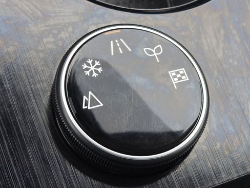 Used 2023 Nissan Rogue SV image 7