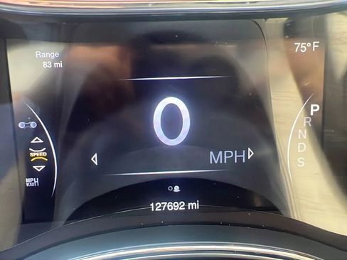 Used 2014 Jeep Grand Cherokee Overland image 13