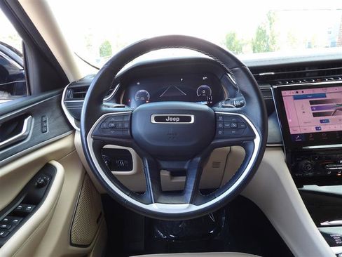 Used 2021 Jeep Grand Cherokee L Limited image 19