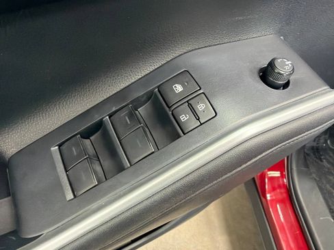 Used 2023 Toyota Highlander XSE AWD/4WD image 21
