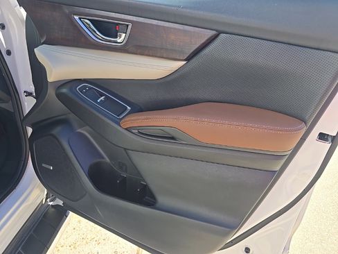 Used 2020 Subaru Ascent Touring w/ Popular Package #3 image 43