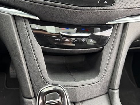 Used 2023 Cadillac XT5 Premium Luxury image 22