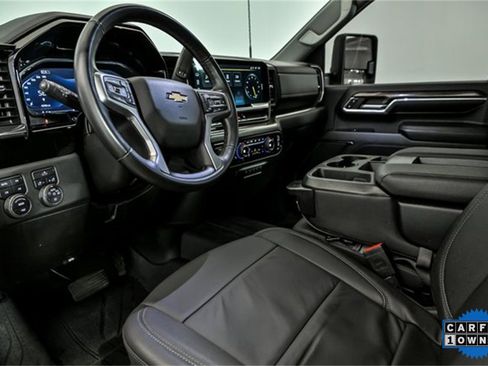 Certified 2024 Chevrolet Silverado 3500 LT w/ Convenience Package image 10