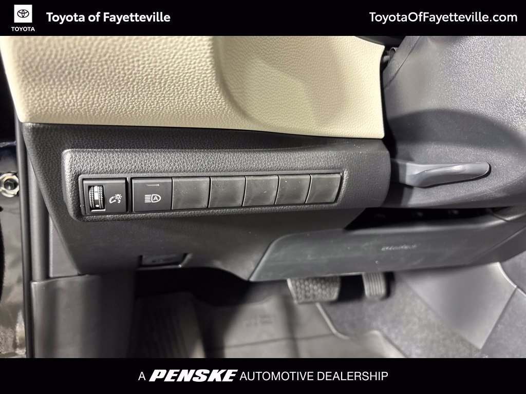 Used 2027 Toyota Corolla LE w/ LE Premium Package FWD image 31