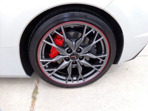 Used 2023 Chevrolet Corvette Stingray Convertible w/ 1LT RWD image 9