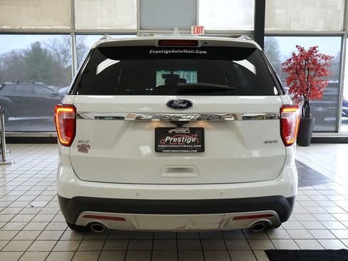 Used 2016 Ford Explorer XLT w/ Equipment Group 202A image 14
