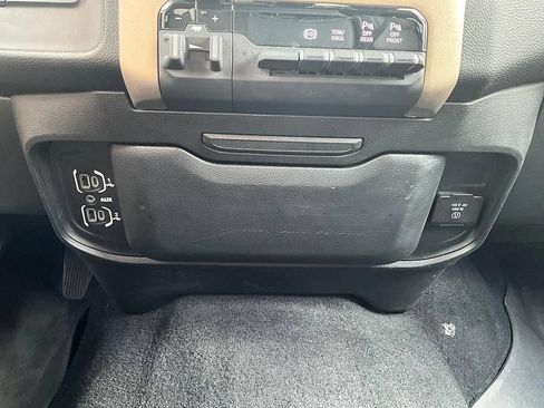 Used 2022 RAM 2500 Laramie AWD/4WD image 29