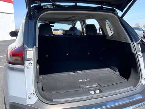 Used 2023 Nissan Rogue Platinum w/ Platinum Premium Package image 27