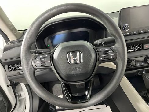Used 2025 Honda Accord SE image 22
