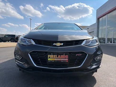 Used 2016 Chevrolet Cruze LT w/ Convenience Package image 2