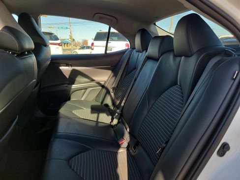 Used 2023 Toyota Camry SE image 13