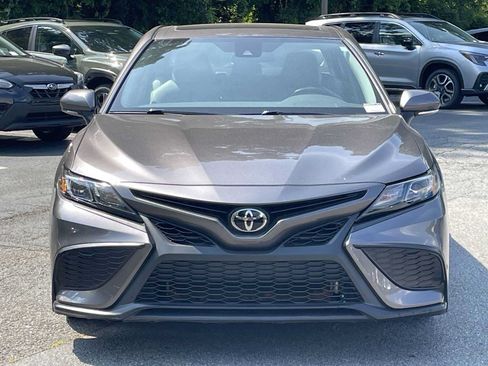 Used 2022 Toyota Camry SE FWD image 6