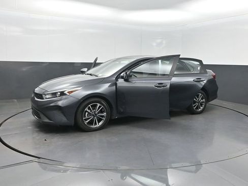 Used 2023 Kia Forte LXS FWD image 32