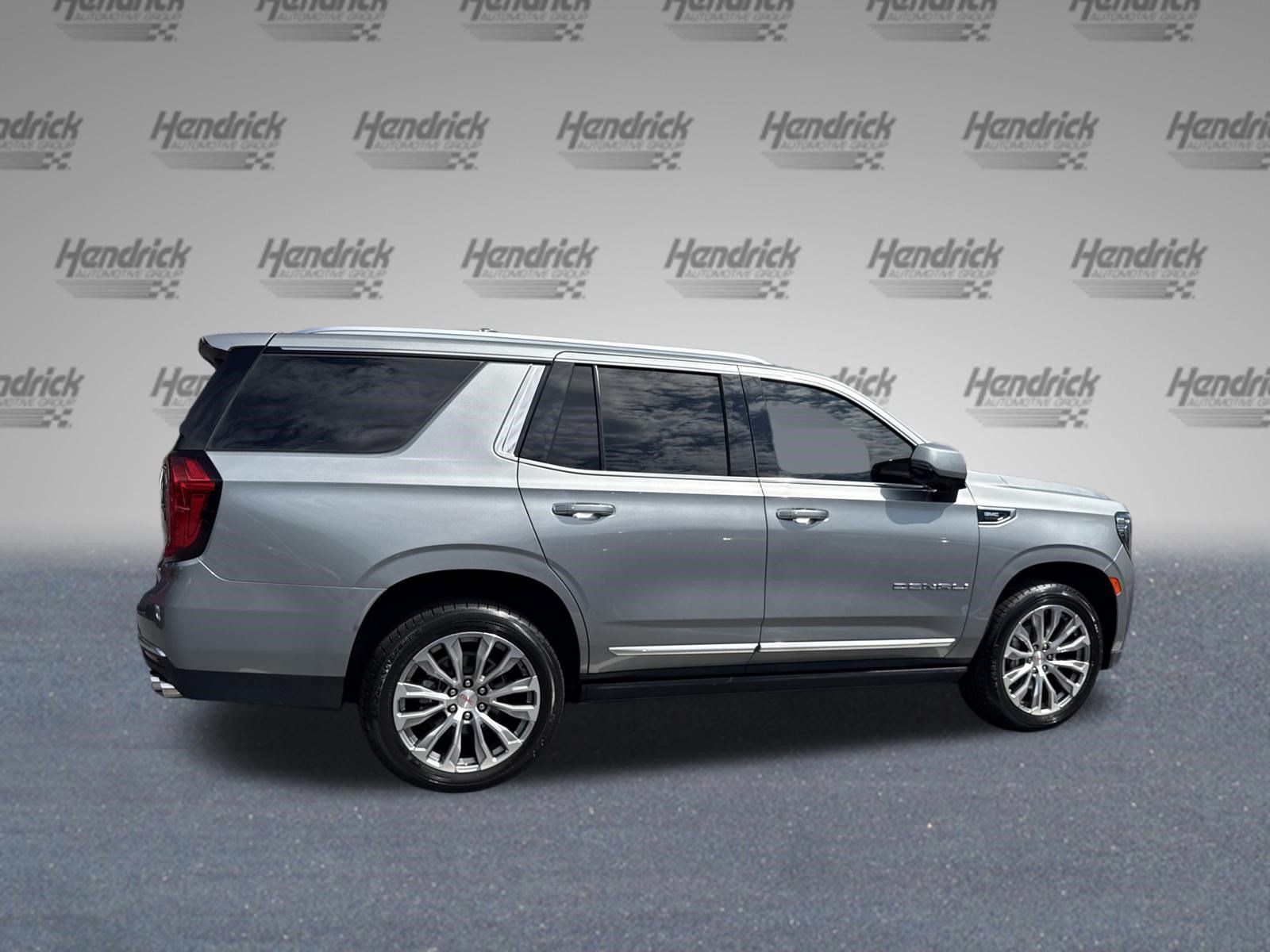 Used 2023 GMC Yukon Denali RWD image 10