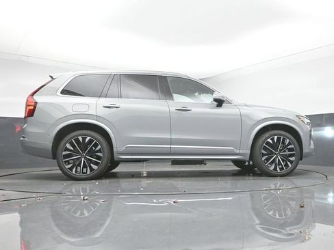 New 2026 Volvo XC90 B6 Plus w/ Protection Package Premier image 45
