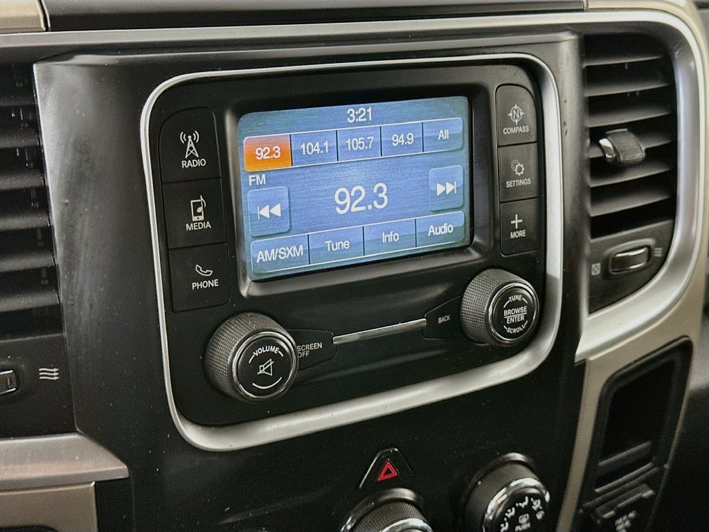 Used 2015 RAM 2500 SLT w/ Protection Group AWD/4WD image 17