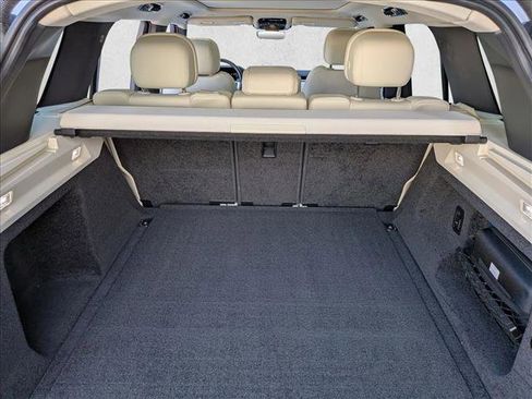 Used 2023 Land Rover Range Rover SE image 16