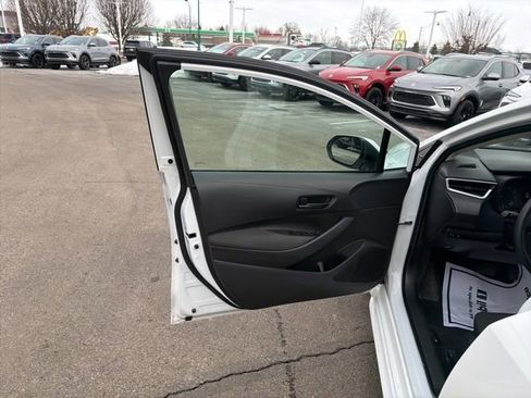 Used 2024 Toyota Corolla LE image 24