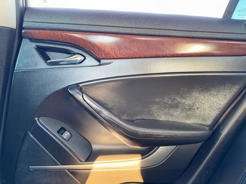 Used 2011 Cadillac CTS Luxury image 27