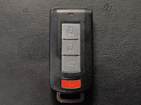 Used 2020 Mitsubishi Outlander SEL AWD/4WD image 32