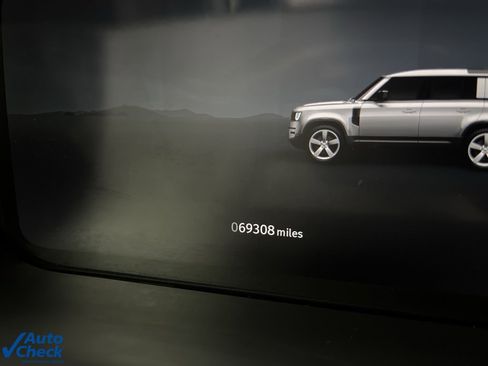 Used 2023 Land Rover Defender 110 X-Dynamic SE image 17