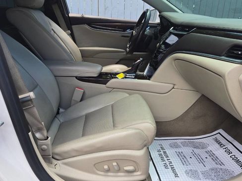 Used 2017 Cadillac XTS Luxury image 25