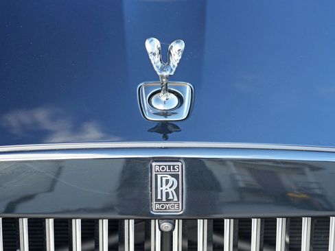 Used 2024 Rolls-Royce Ghost Black Badge w/ Black Badge Ghost Package AWD/4WD image 77